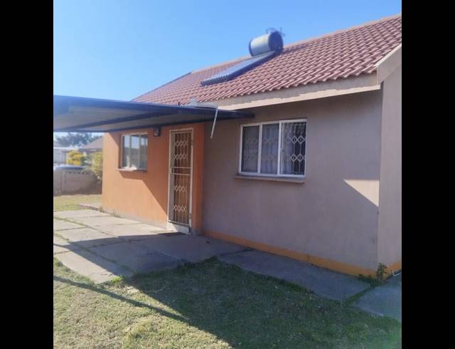 2 BEDROOM HOUSE FOR SALE IN FREEDOM PARK